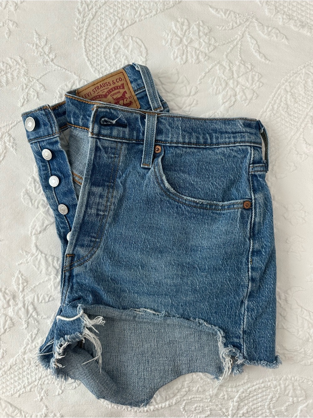 Levi's Women's Blue Distressed Cutoff Denim Shorts Size 28